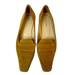 Banana Republic tan suede pumps
